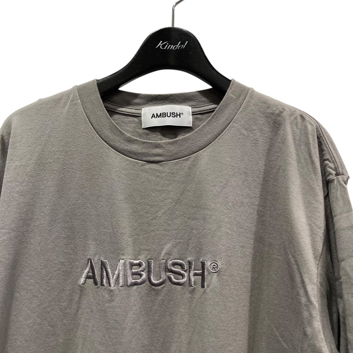 AMBUSH(アンブッシュ) ロゴ刺繍Tシャツ12114757 12114757 グレー
