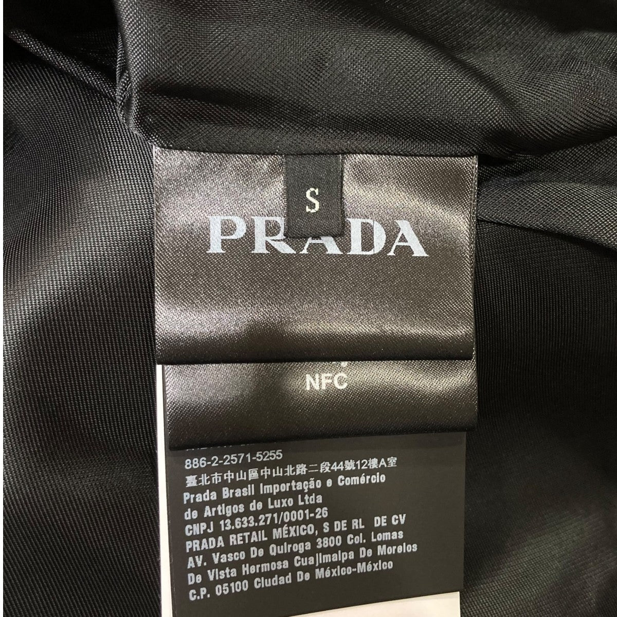 PRADA コットンベルベット ブルゾンジャケットSGC198 古着・中古-4枚目のアイテム画像