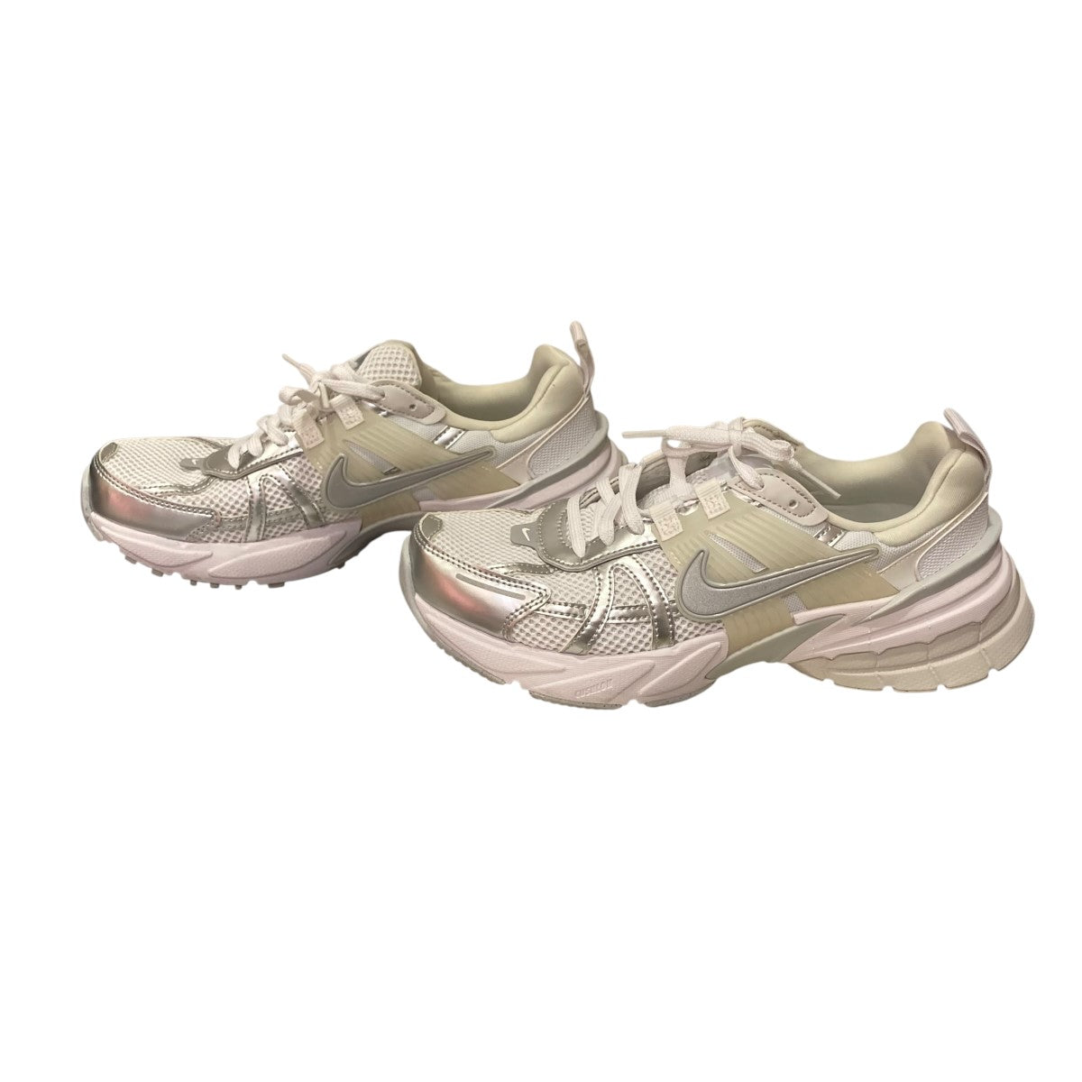 NIKE(ナイキ) V2K Run Women'sスニーカーFD0736-104 FD0736-104
