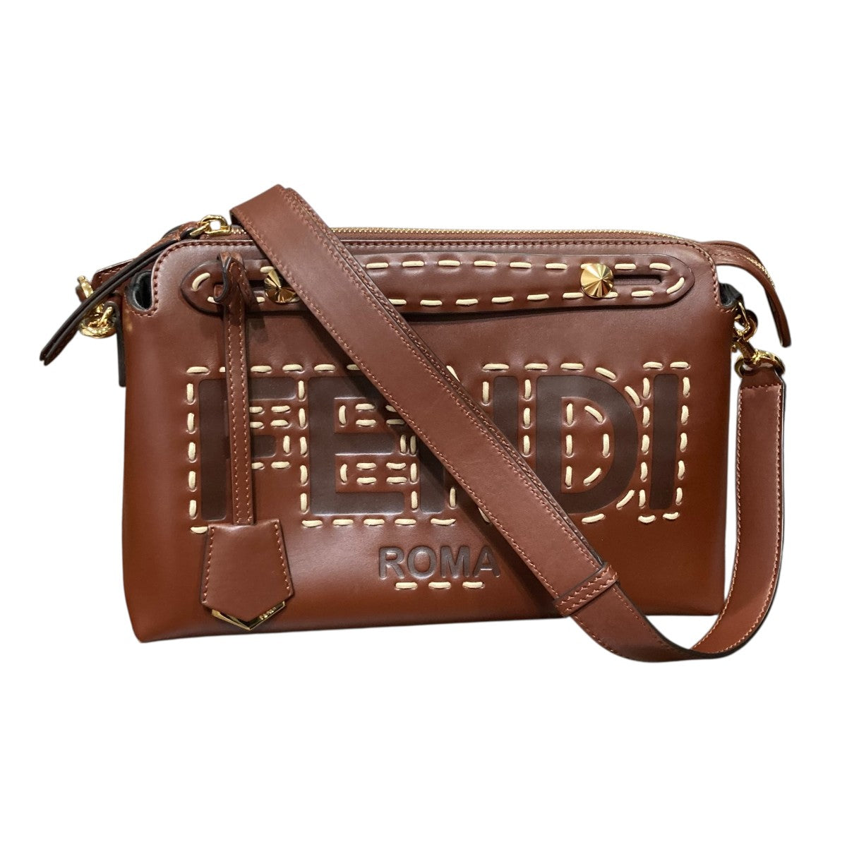 FENDI ブラウンロゴバッグ ショルダーストラップ付き FENDI フェンディ ショルダーバッグ ロゴバケット ブラウン