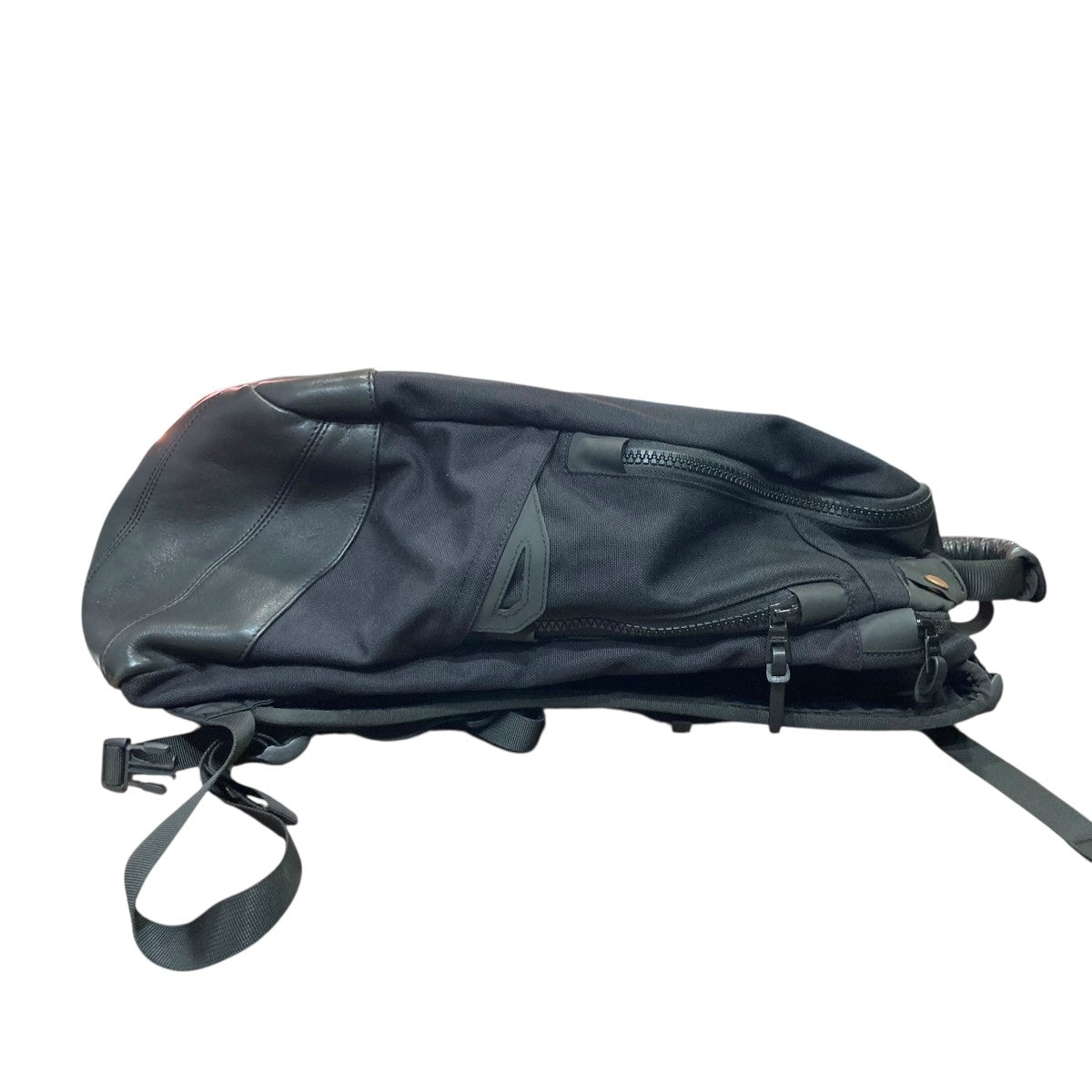 美品 Visvim CORDURA 20L バックパック ナイロン ブラック Cordura 20L Backpack in Black Lambskin – Blue Owl Workshop