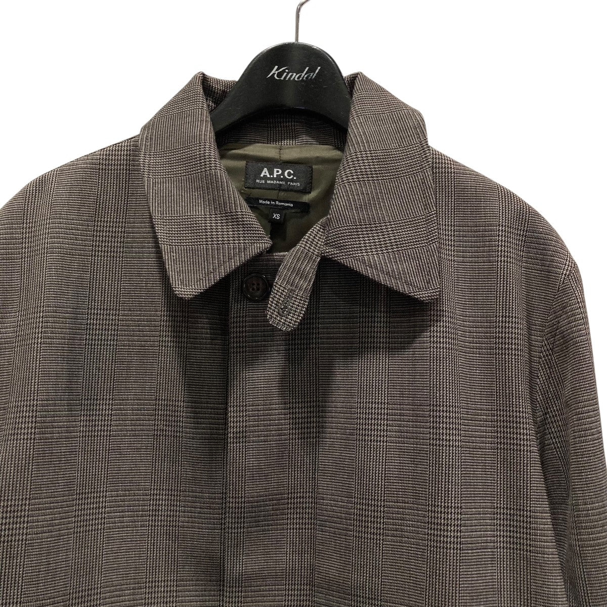 a.p.c アーペーセー　ステンカラーコート A.P.C.のステンカラーコートを使った人気ファッション