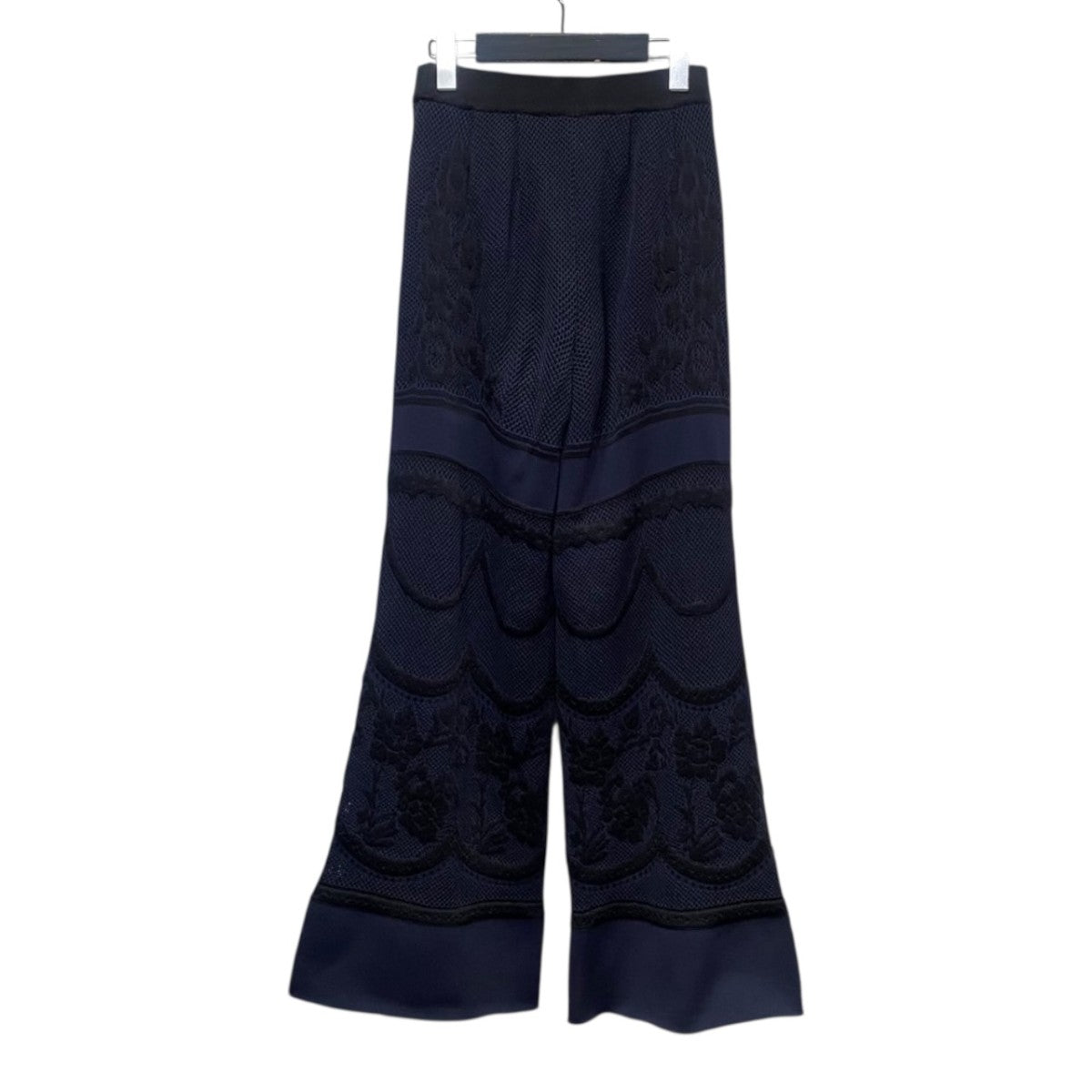 新品Lautashi ラウタシー　ブラックニットパンツ　MN174 TAN(タンタン) FLORAL PATTERNED LACY PANTSニットパンツ