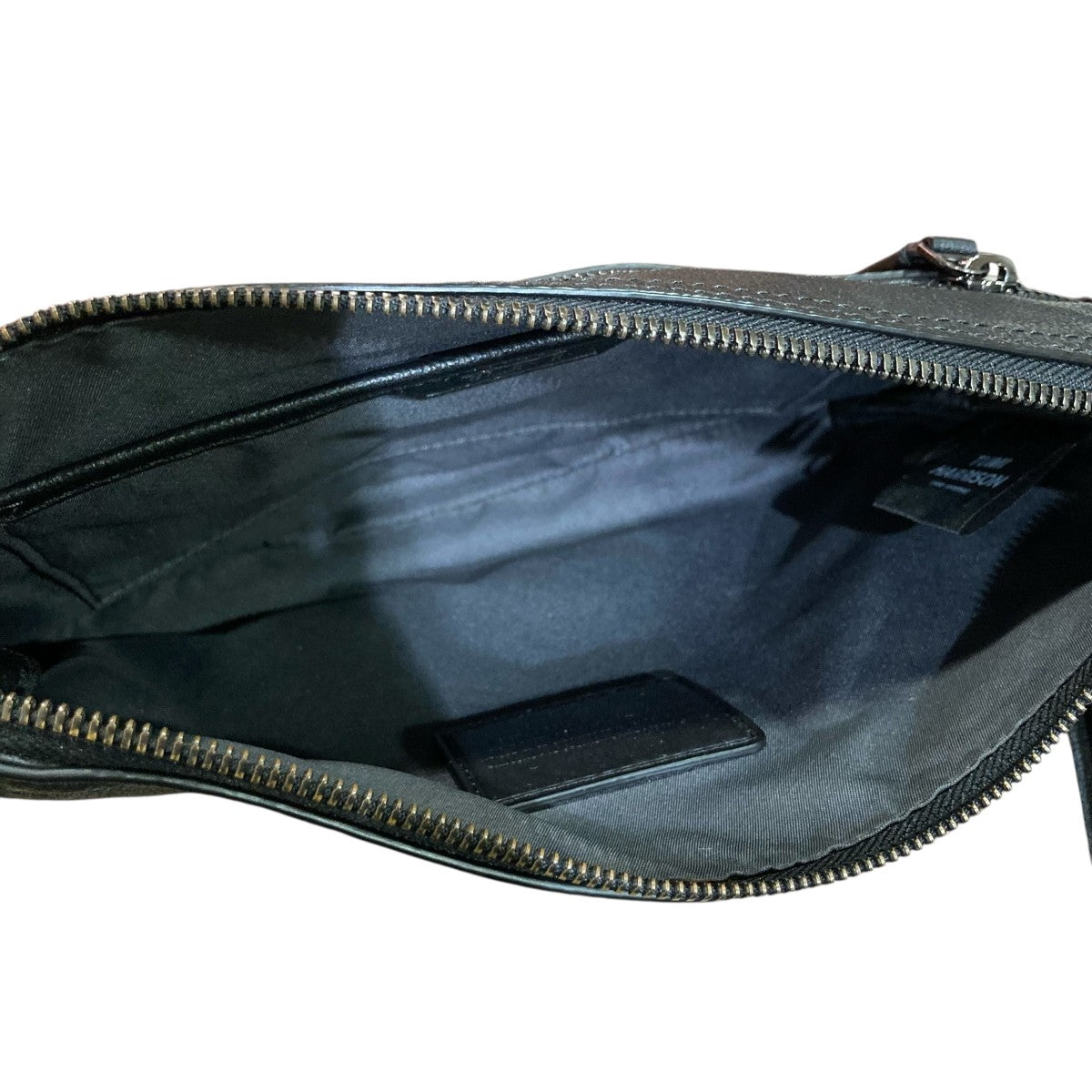 TUMI レザーショルダーバッグ TUMI(トゥミ) レザーショルダーバッグ130552 130552 ブラック