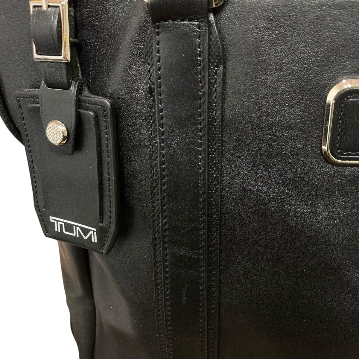 【新品未使用】TUMI ニーナ　ノース・サウストート　レザー　トートバッグ TUMI(トゥミ) ノース・サウス・トートレザートートバッグ 139250