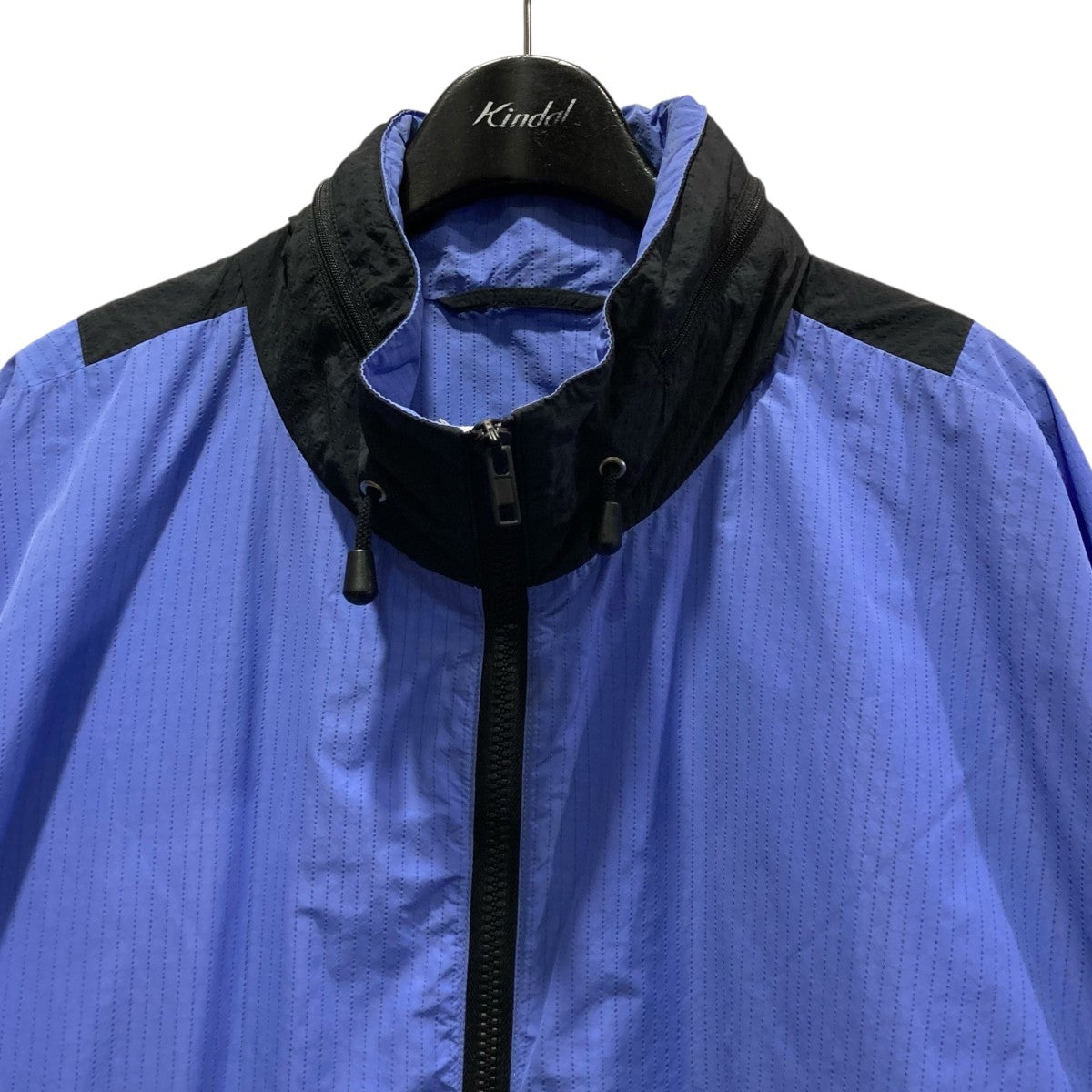 Maison Martin Margielaサテンジップアップジャケットシルバー Maison Martin Margielaサテンジップアップジャケットシルバー