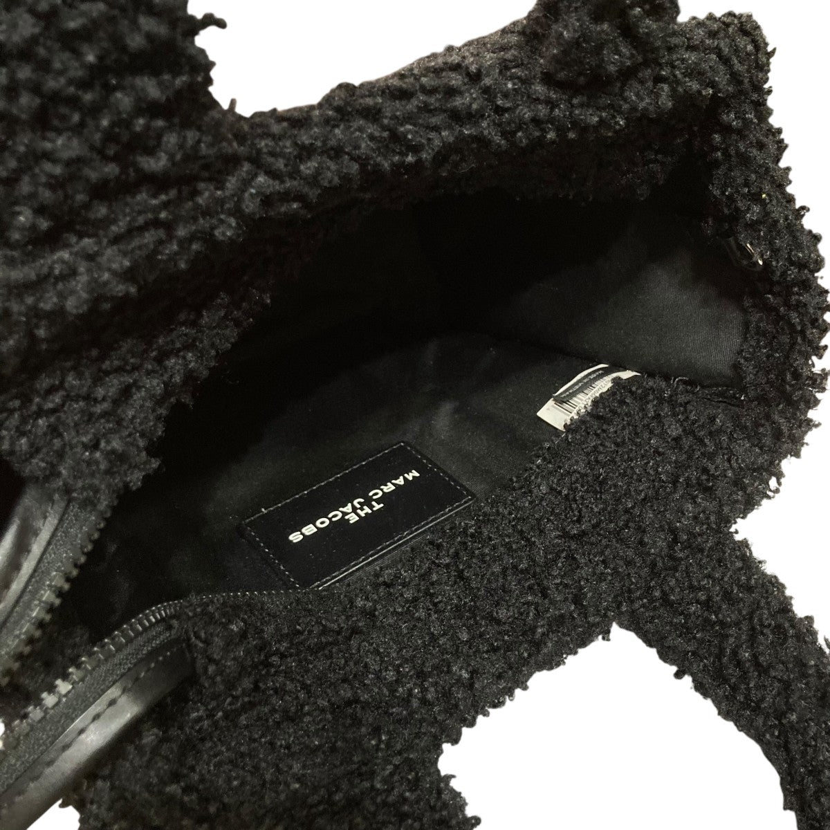 MARC JACOBS(マークジェイコブス) ボアトートバッグ ブラック｜【公式