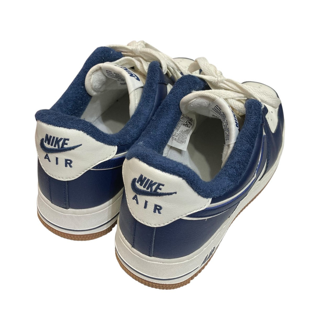 AIR FORCE 1 ’07 LV8スニーカーDQ7659-101