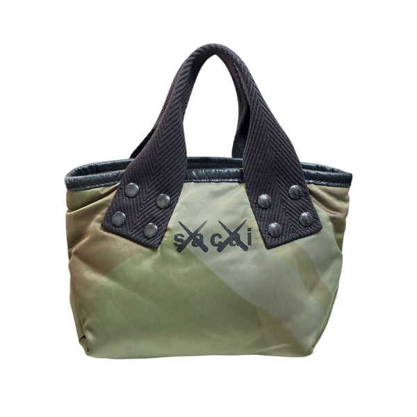sacai×KAWS カモフラハンドバッグ21-0256S 21-0256S グリーン｜【公式