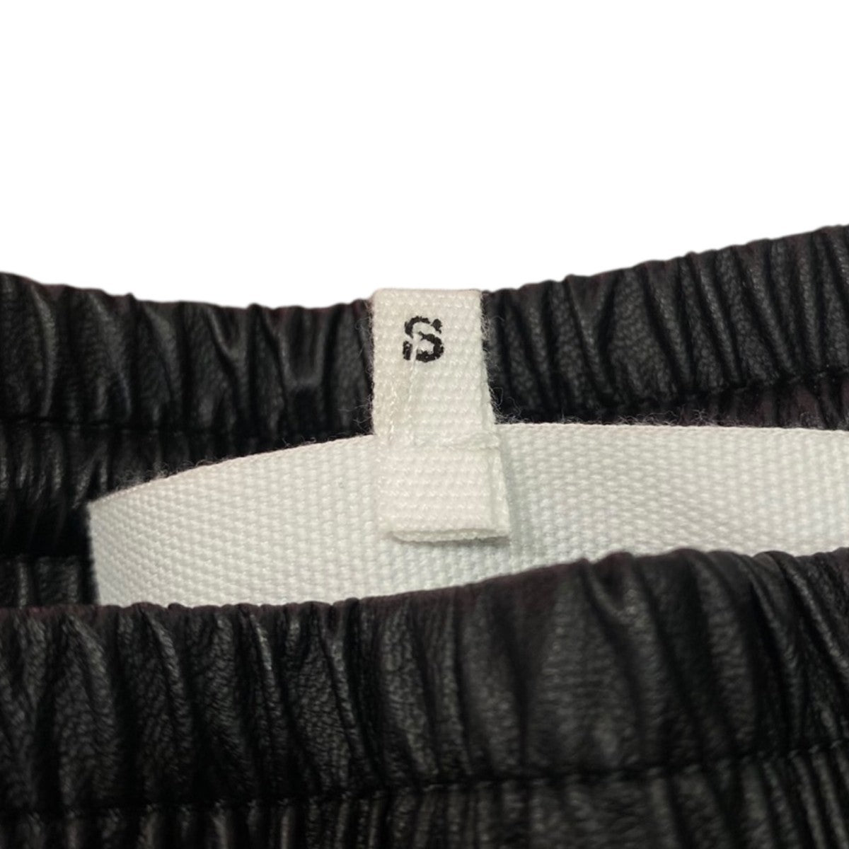 フェイクレザーショートパンツS52MU0072