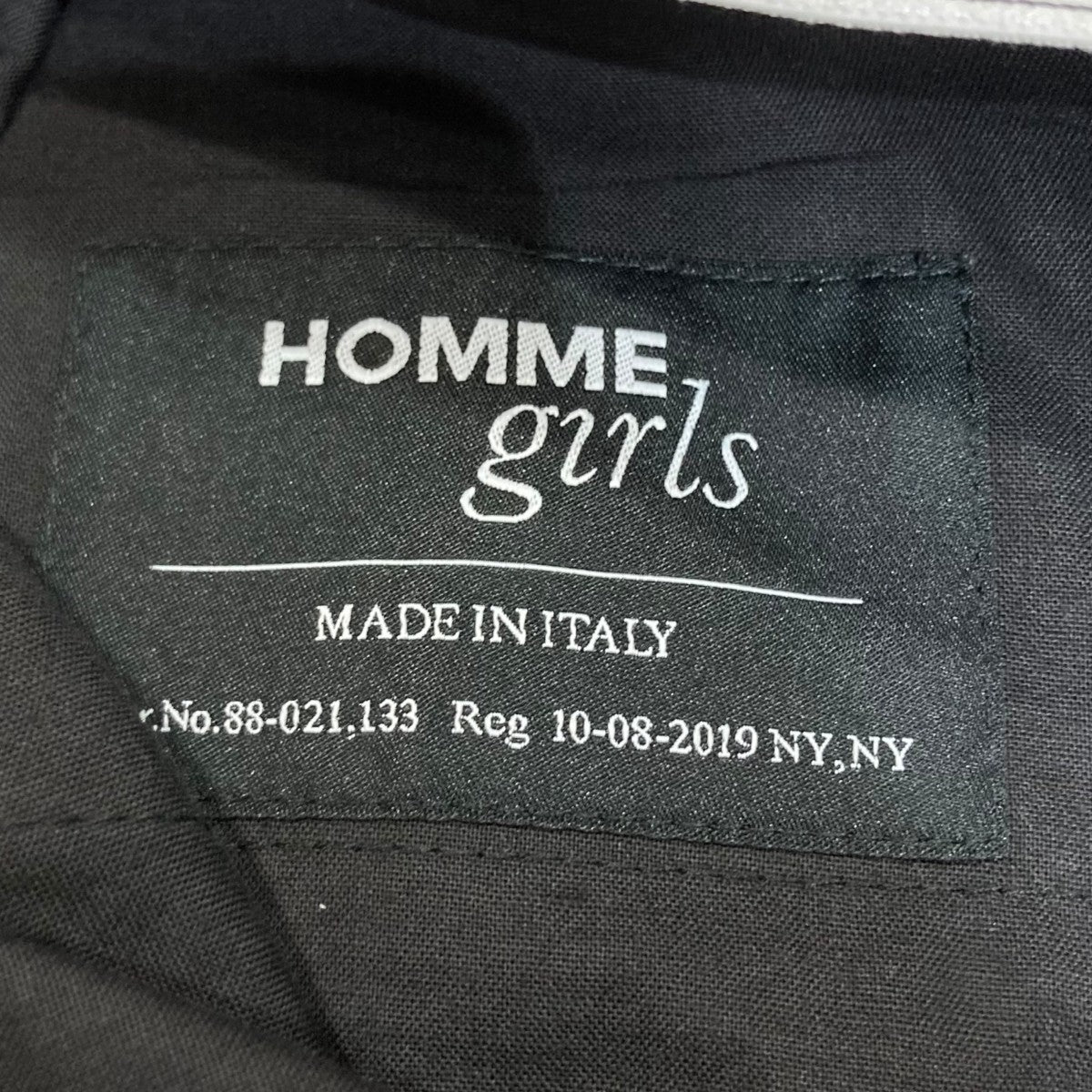 ロゴパンツ