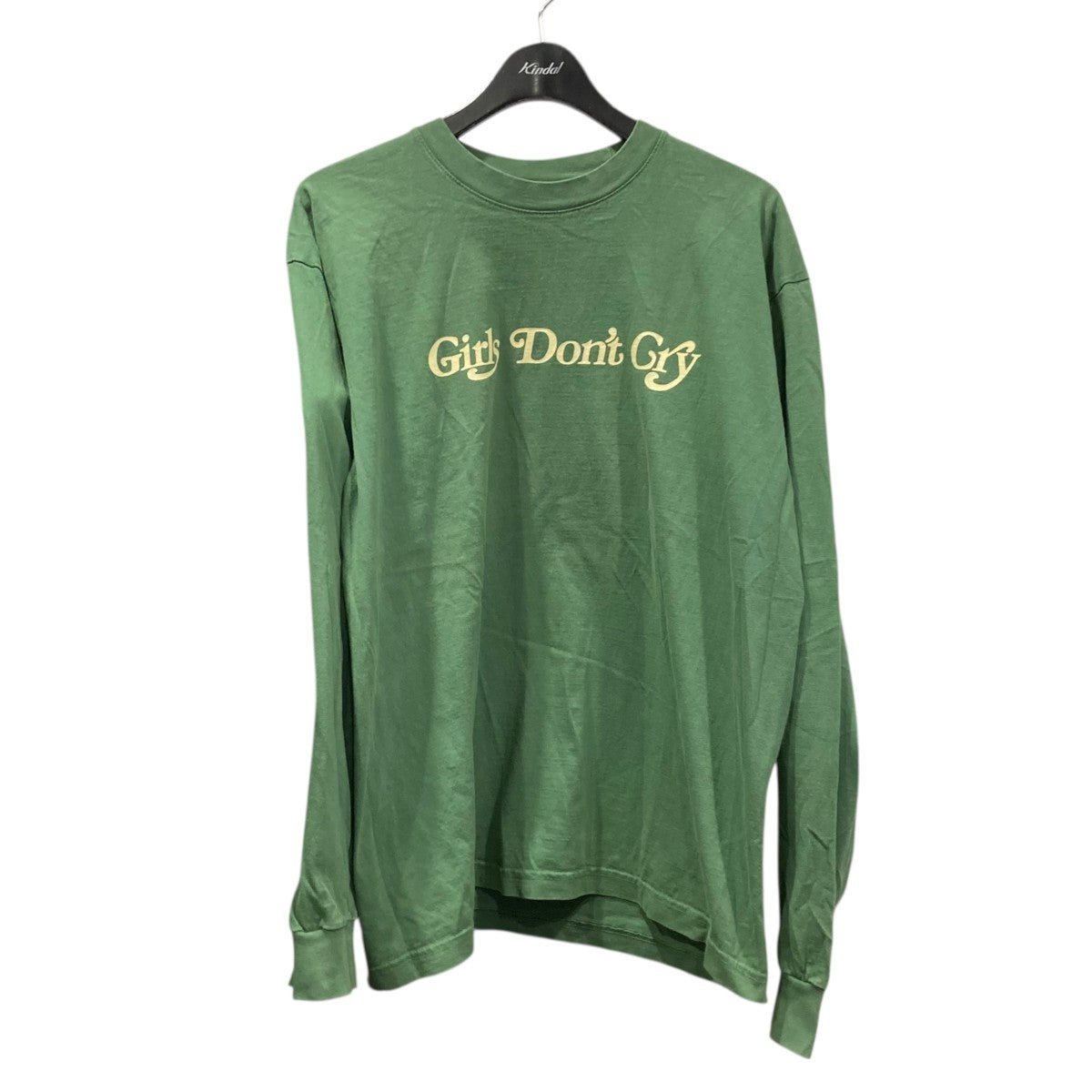 バックバタフライプリントTシャツ