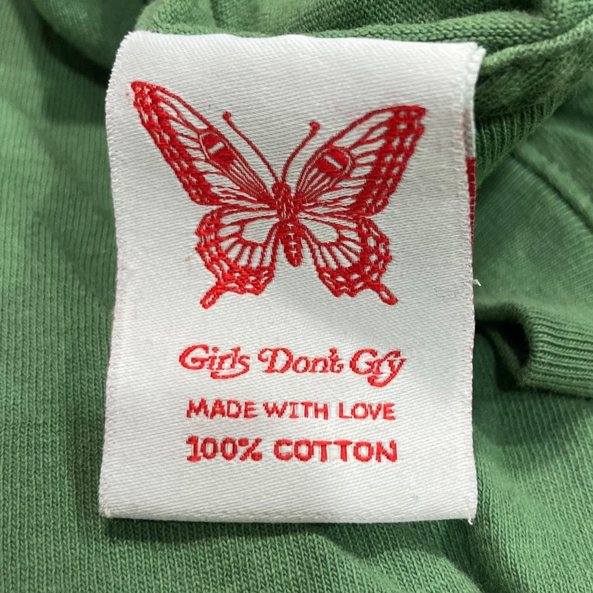 バックバタフライプリントTシャツ