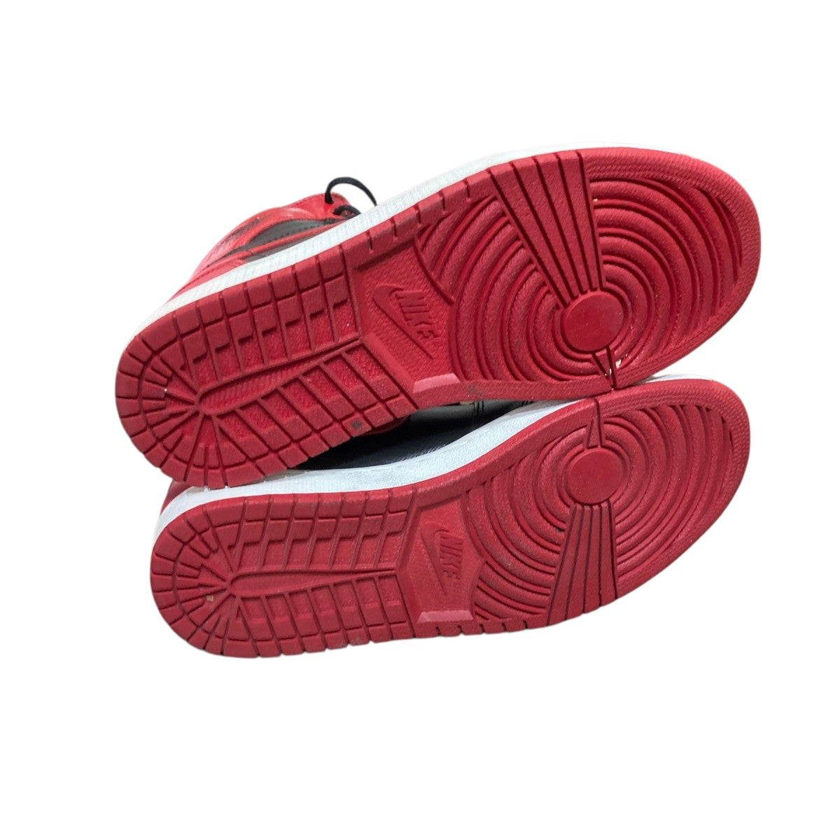 RETRO HI OG ”Bred”ハイカットスニーカー555088-023