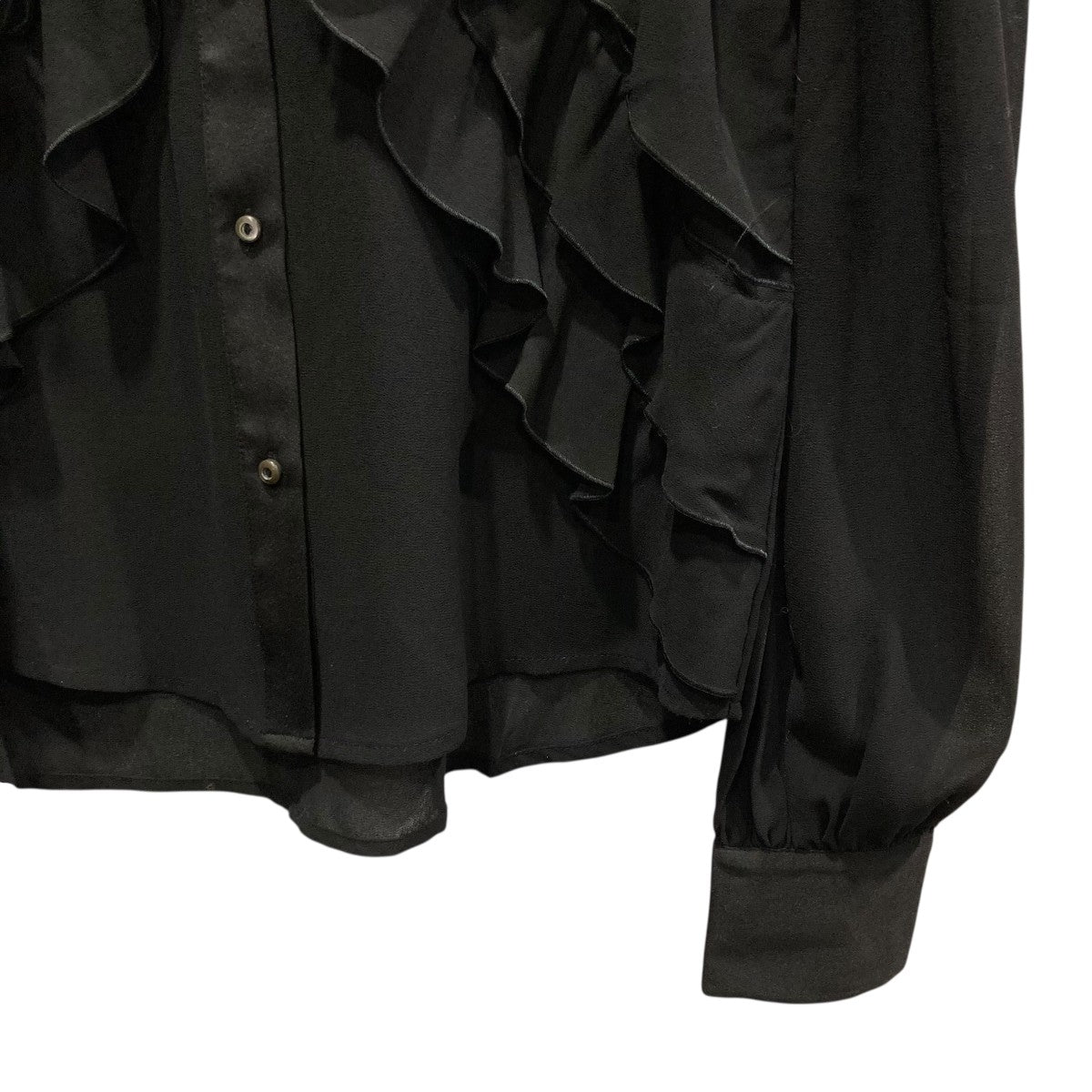 AMAZEMENTフリルシアーシャツAMAZEMENT