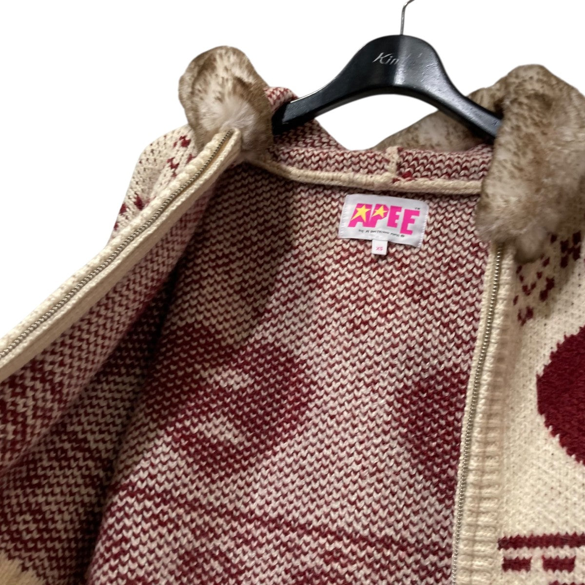 ニットパーカー