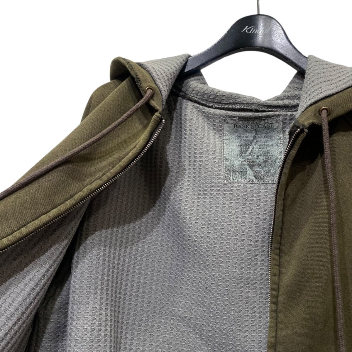 Basketcase(バスケット・ケース) HENCH， thermal lined zip-up hoodie