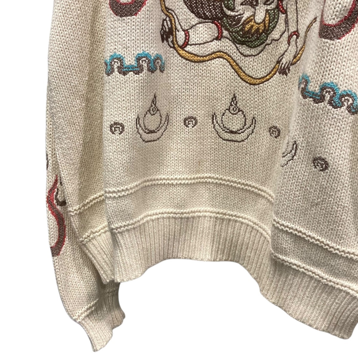 刺繍ニット