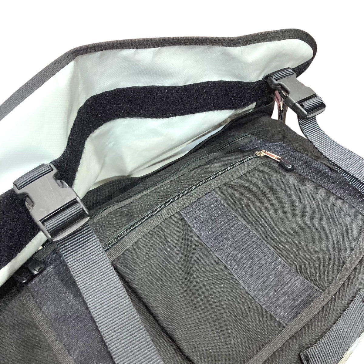 standard messenger bagメッセンジャーバッグ