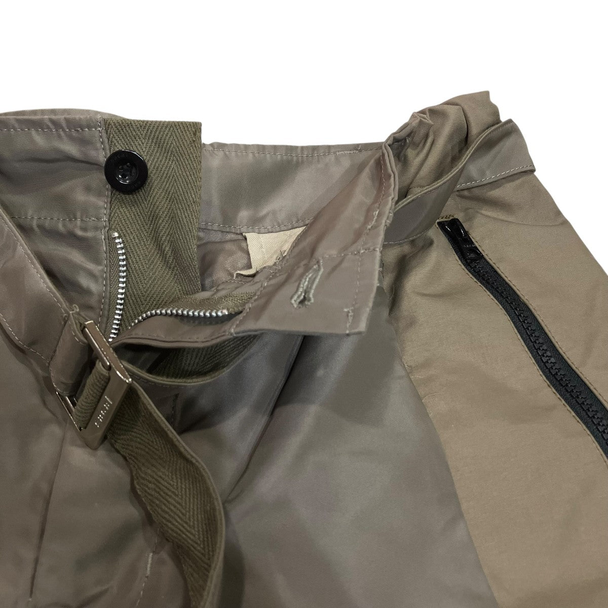 sacai ドッキングナイロンツイルショートパンツ25-03719M 古着・中古-3枚目のアイテム画像
