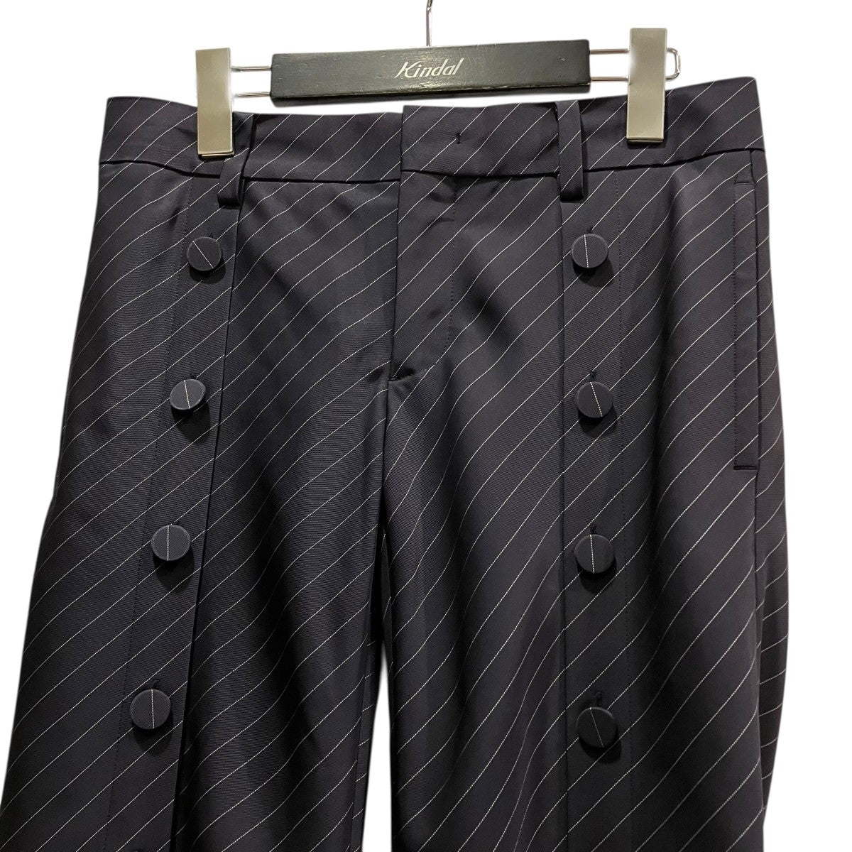TRIPED BUTTON—UP TROUSERSストライプスラックスKS2601065