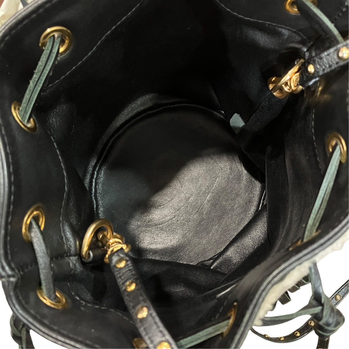 カーニバルムートン切替巾着バッグ