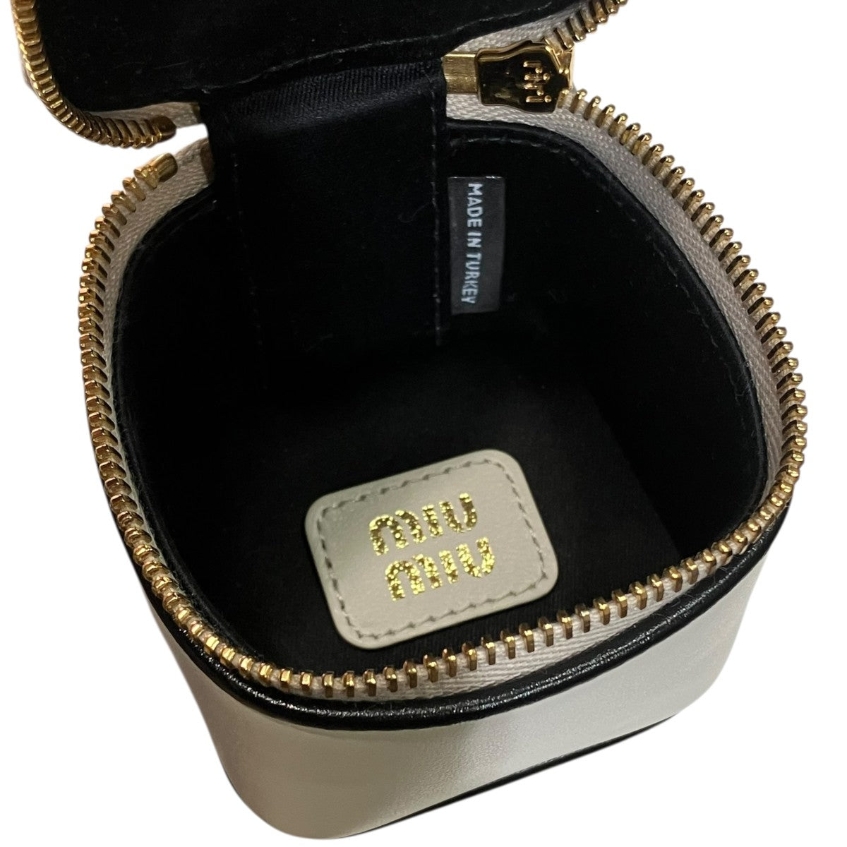 MIU MIU キーチャーム 古着・中古-5枚目のアイテム画像