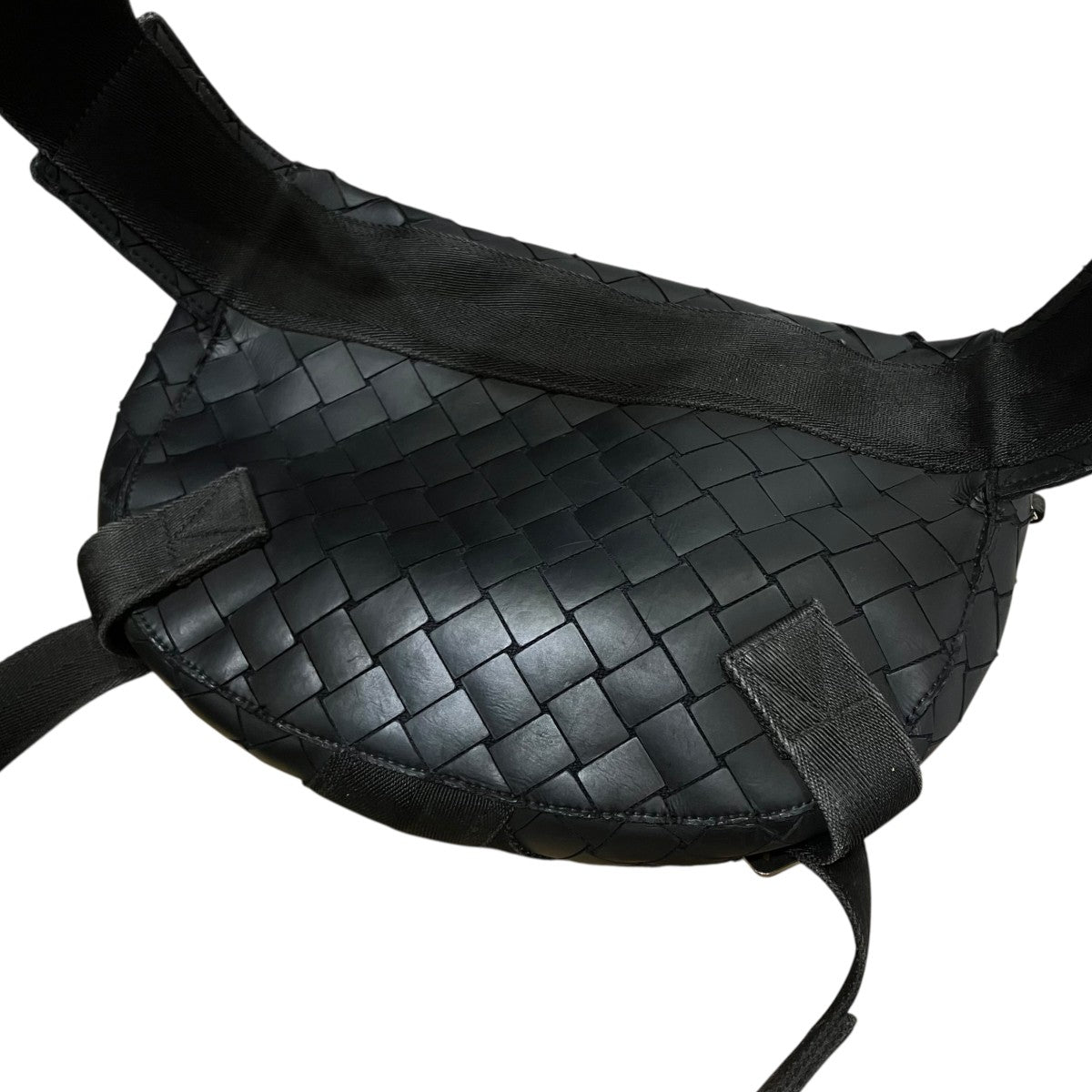 BOTTEGA VENETA(ボッテガヴェネタ) イントレチャートウエストバッグ
