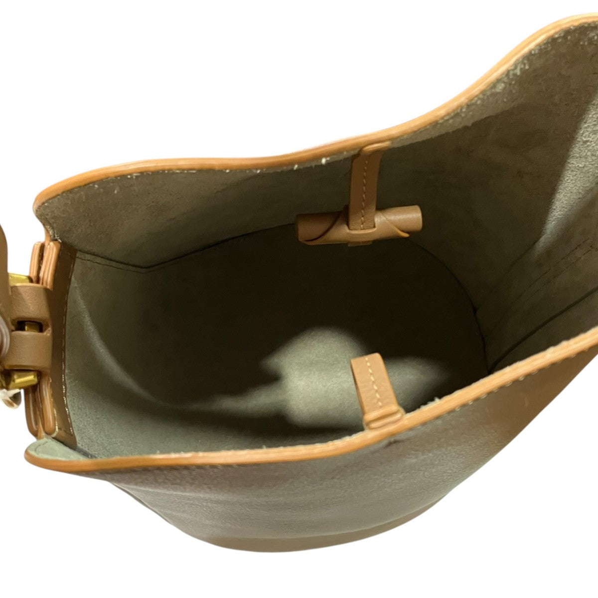 Quiver BUCKETワンショルダーバッグ