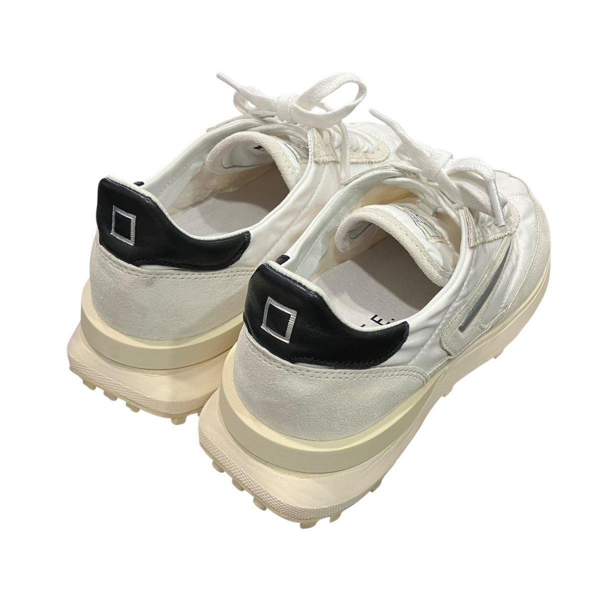 ATHLETA NYLONスニーカー