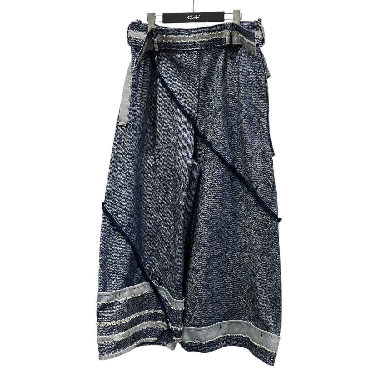 132 5． ISSEY MIYAKE デニムパンツIL23FF343 古着・中古-1枚目のアイテム画像