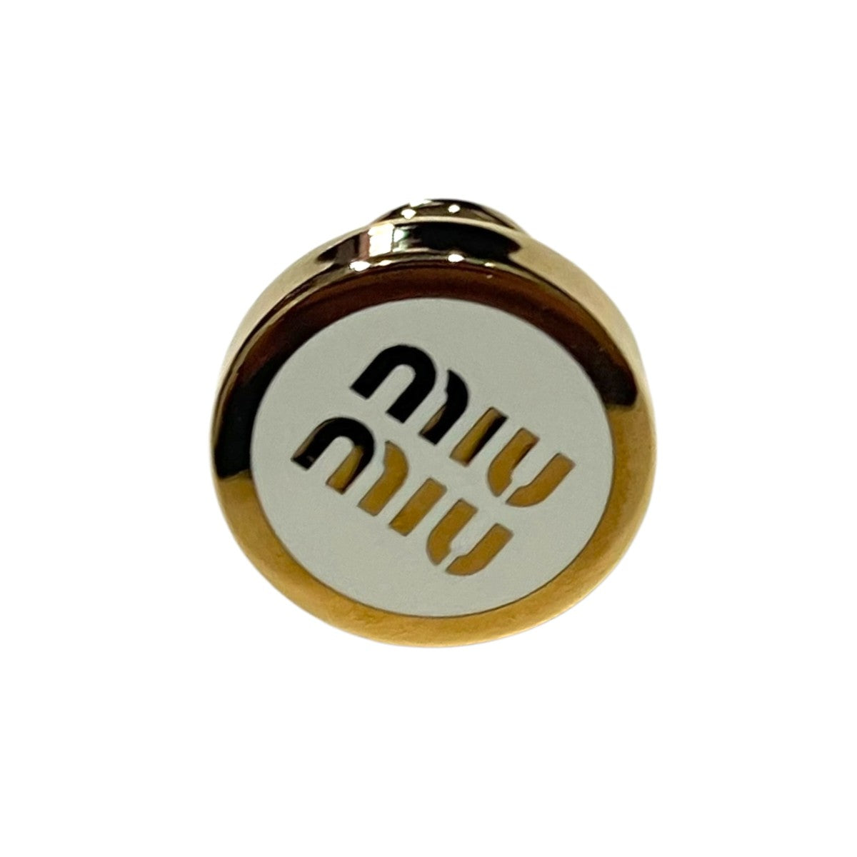 MIU MIU エナメルメタルロゴブローチ 古着・中古-1枚目のアイテム画像