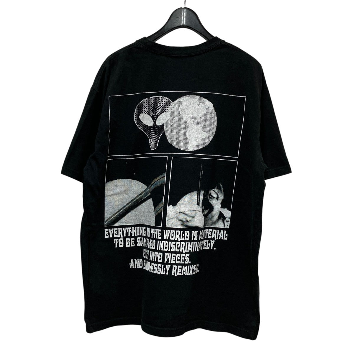 TITAN TプリントTシャツ