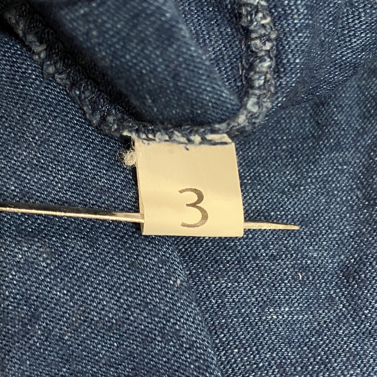 クルーネックTシャツ