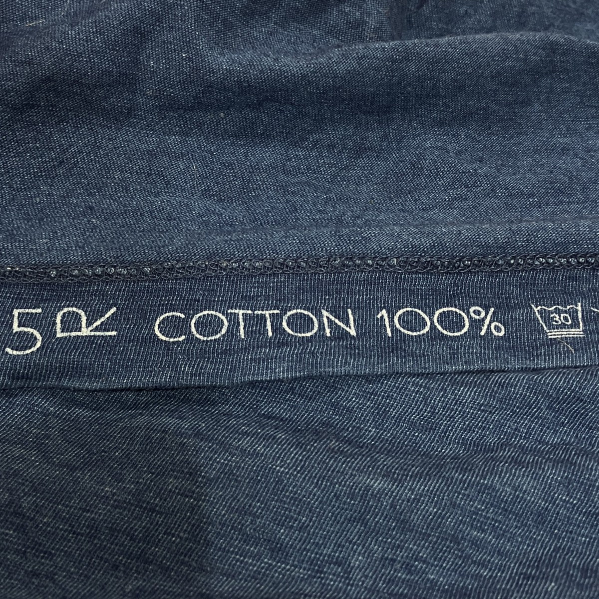 クルーネックTシャツ