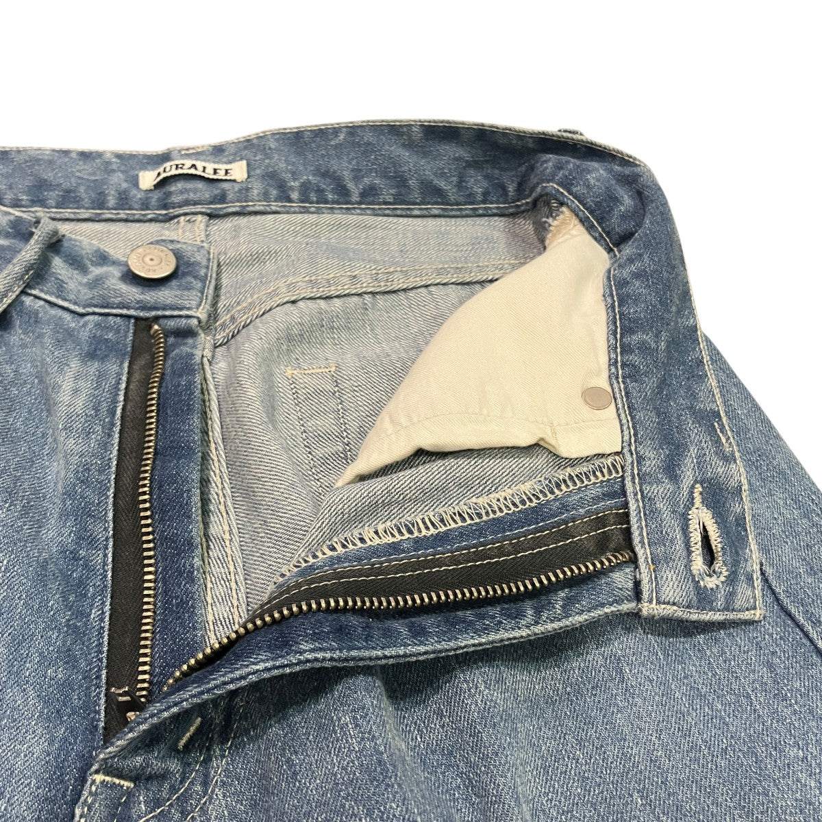 24SSSELVEDGE FADED LIGHT DENIM PANTSデニムパンツA24SP06DE