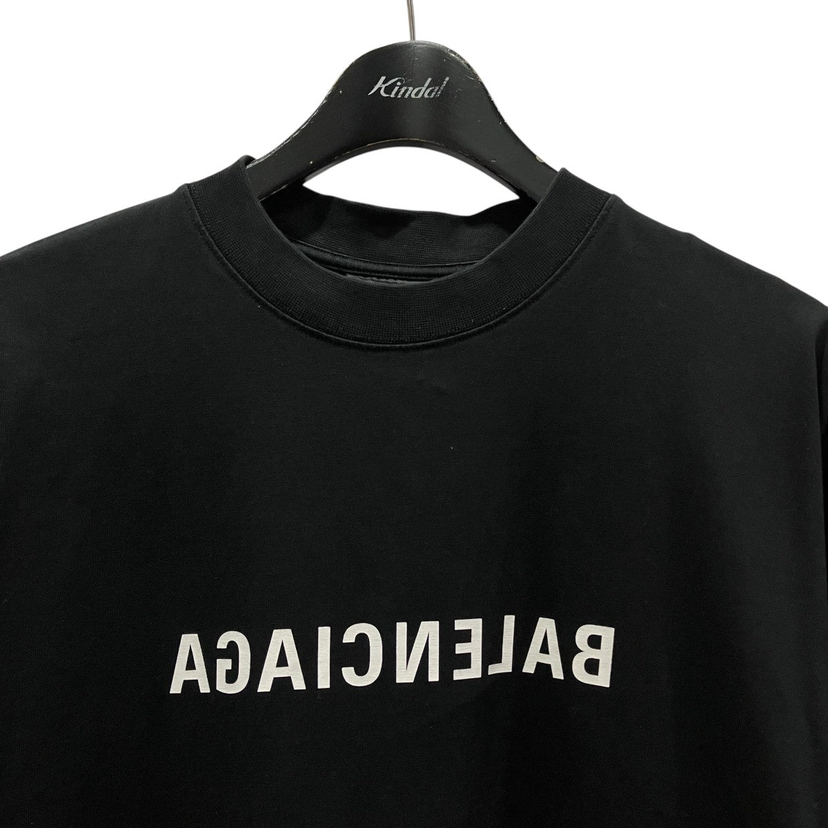 反転ロゴTシャツ764235