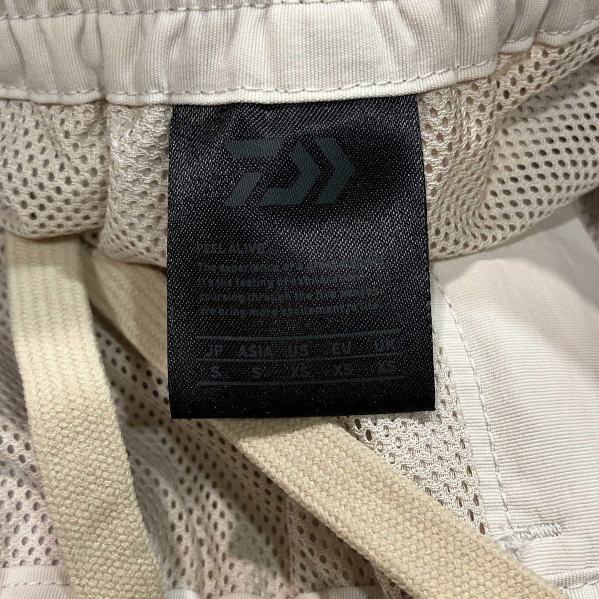 Tech Hiker Mountain ShortsマルチポケットナイロンハーフパンツBP-53022