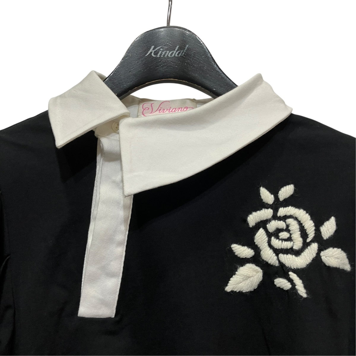 ローズ刺繍ラガーシャツ