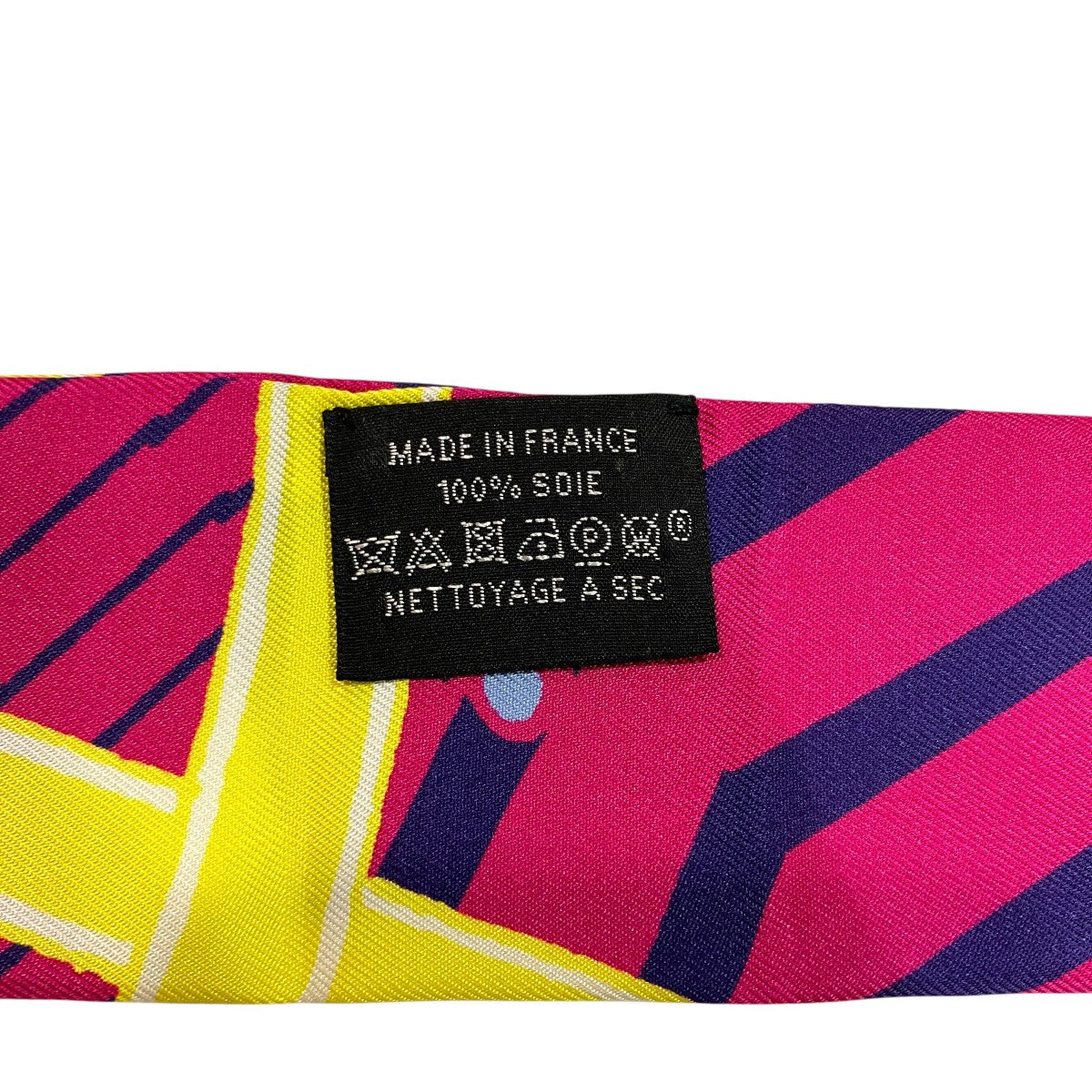 JEU DE SOIE UNIFORMEツィリー