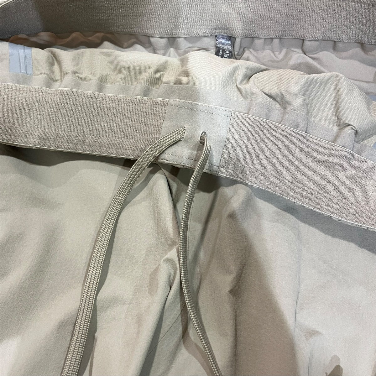 ARC’TERYX VEILANCE Secant Comp Track Pant MトラックパンツX000007717 古着・中古-3枚目のアイテム画像