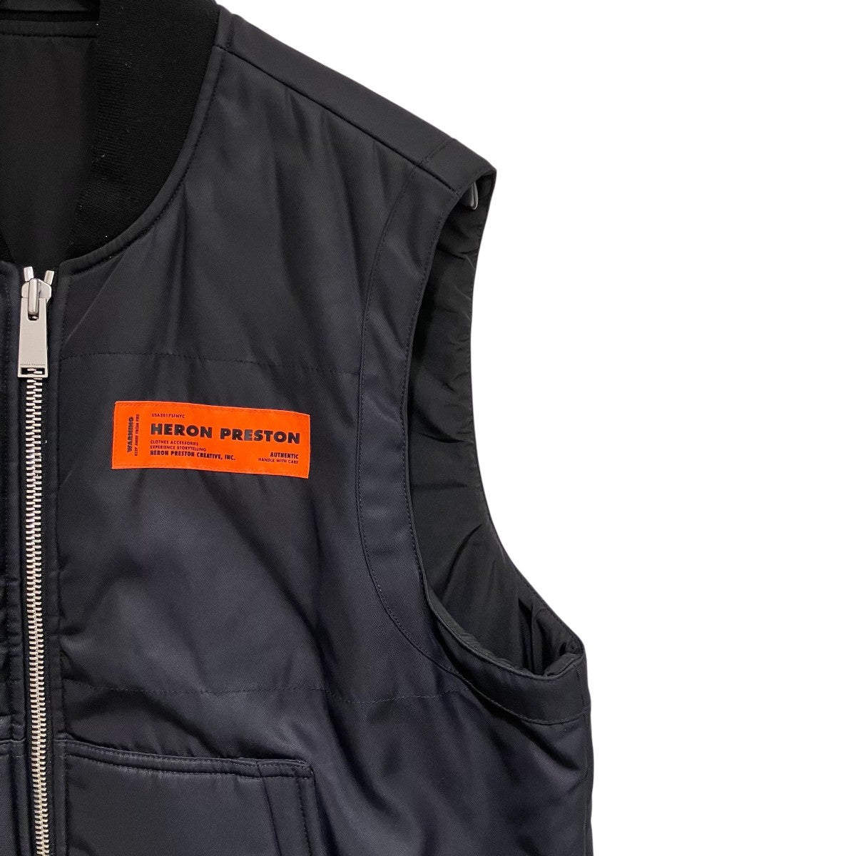 GILET HP EAGLE PRINT NYLON中綿ベストHMEA069F21FAB001