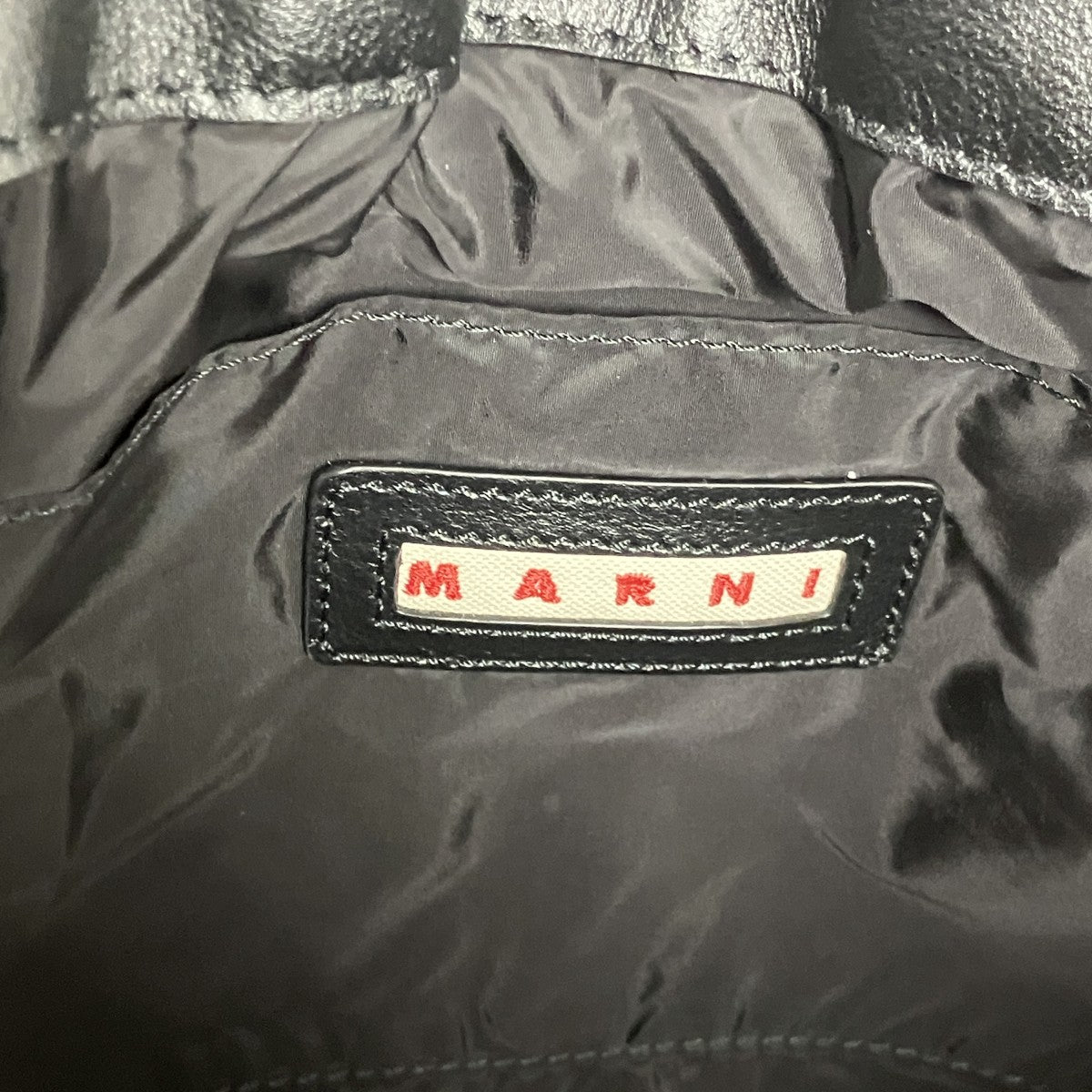MARNI ﾚｻﾞｰ Scrunchie ﾊﾞｯｸﾊﾟｯｸレザー巾着ナップサックZAMQ0051U0 古着・中古-7枚目のアイテム画像