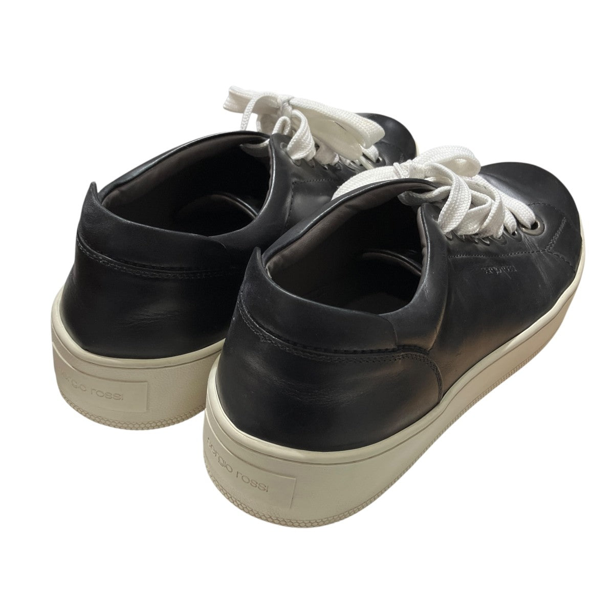 スニーカーA87090