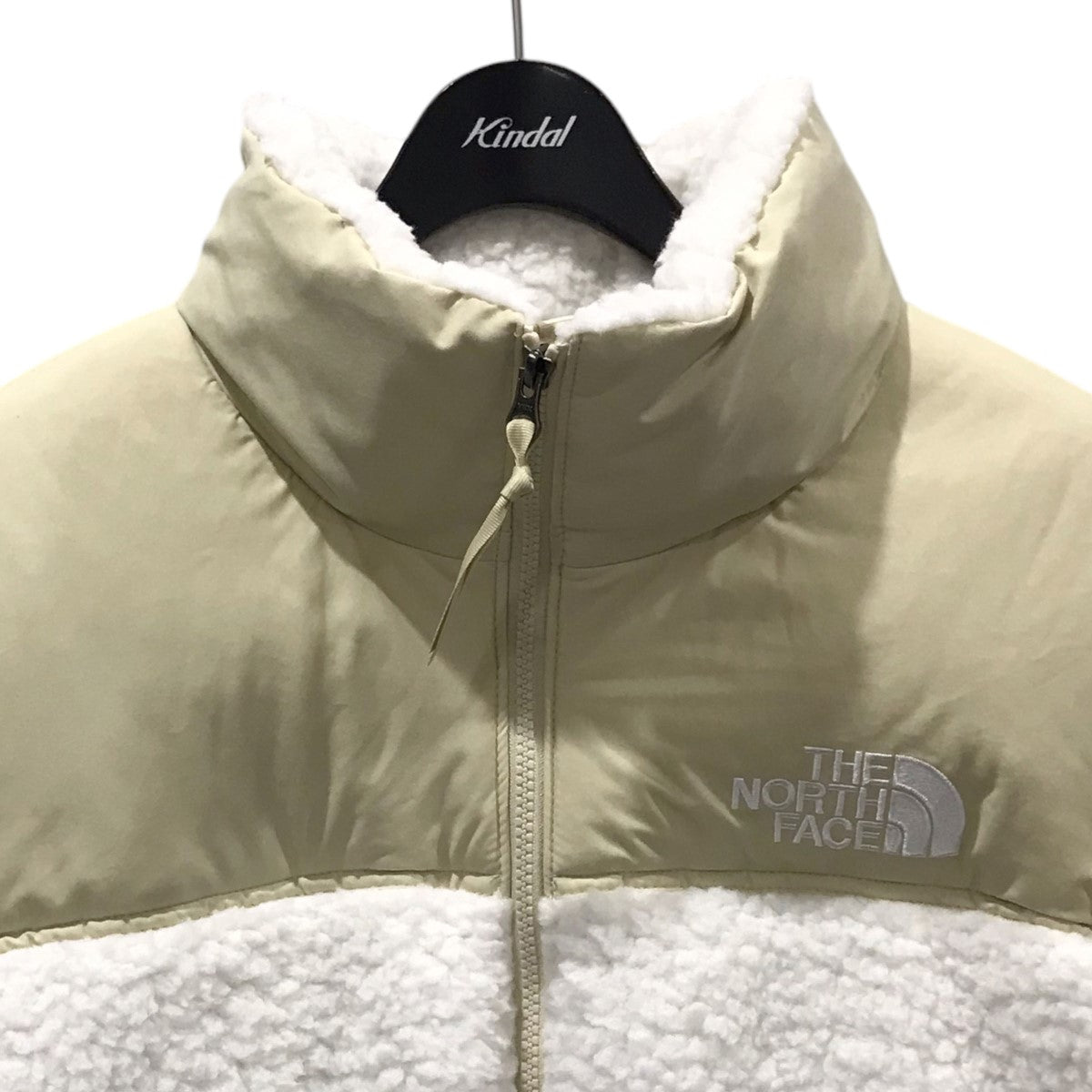 THE NORTH FACE(ザノースフェイス) ダウンジャケット SHERPA NUPTSE JACKET シェルパヌプシジャケット  NF0A5A84 NF0A5A84 ホワイト・ベージュ サイズ XL｜【公式】カインドオルオンライン ブランド古着・中古通販【kindal】