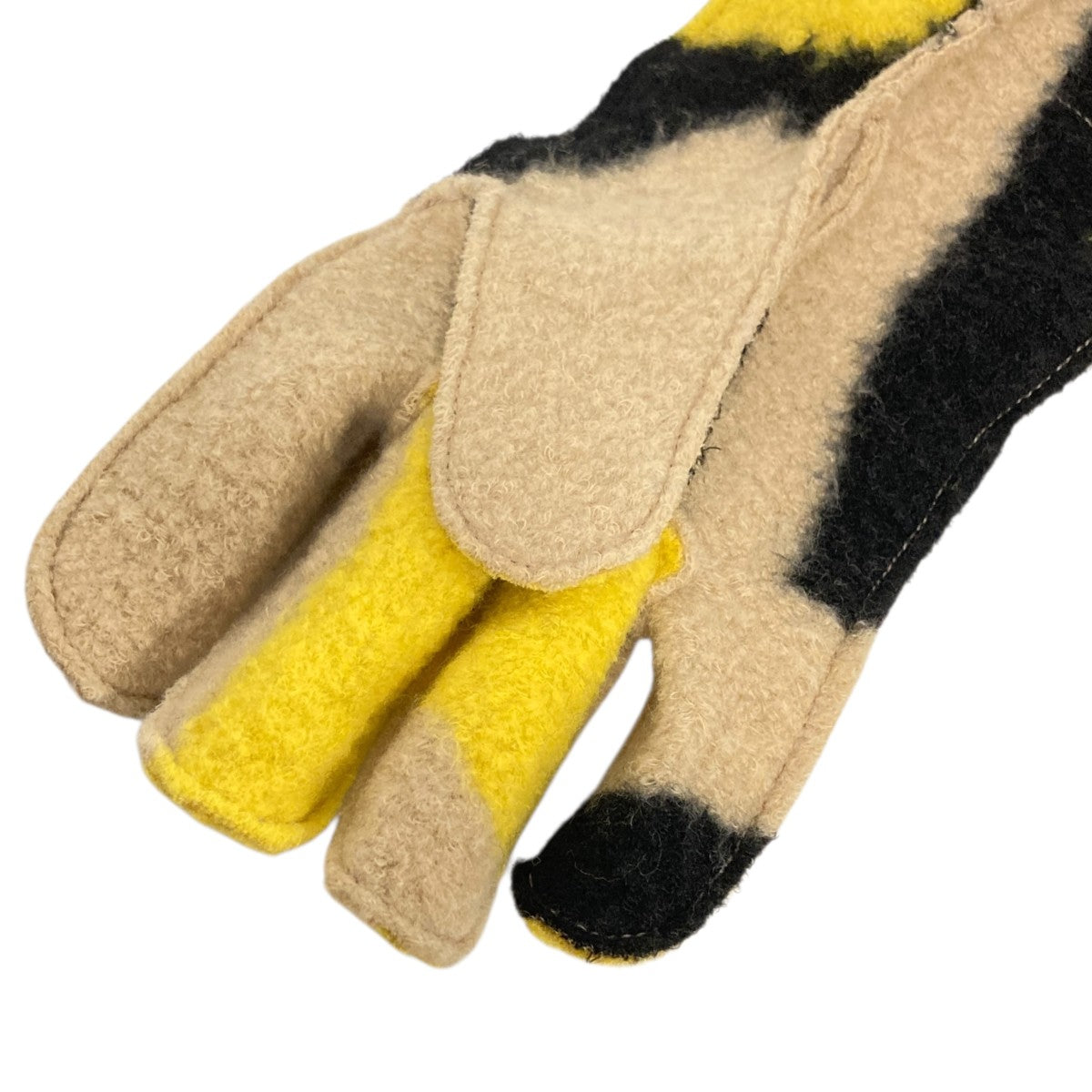 極美品　ISSEY MIYAKE 手袋 グレー/ピンク IM43AF106 極美品 ISSEY MIYAKE 手袋 グレー/ピンク IM43AF106