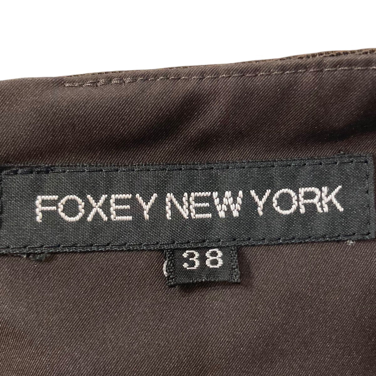 FOXEY NEWYORK(フォクシーニューヨーク) プリーツスカート22786 ACRAI58 22786 ACRAI58 ブラウン サイズ 38｜【公式】カインドオルオンライン  ブランド古着・中古通販【kindal】