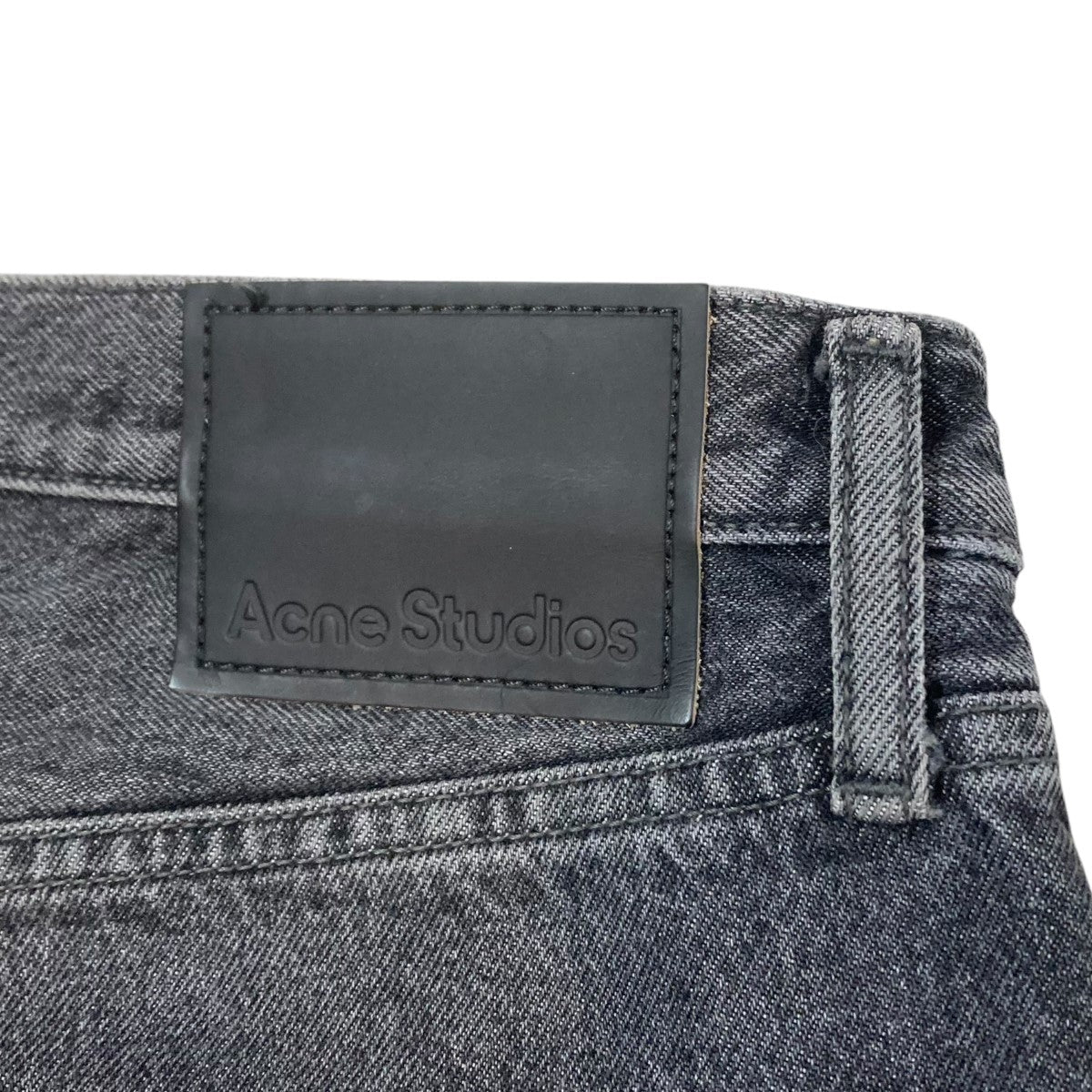 ACNE STUDIOS(アクネストゥディオズ) ルーズフィットジーンズ
