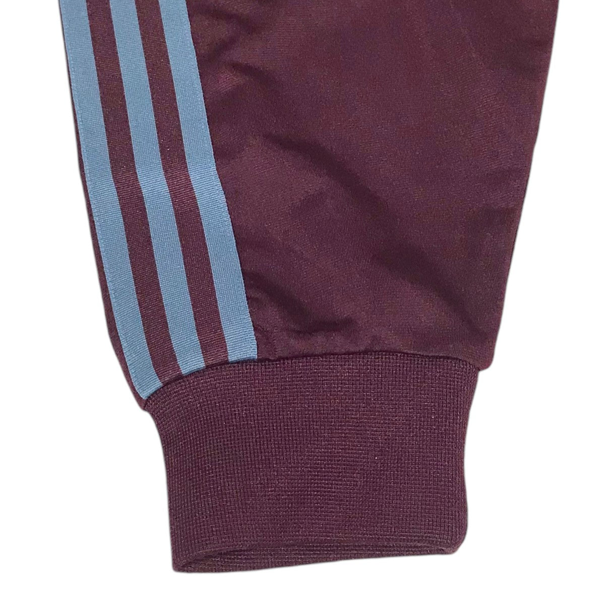 adidas 古着・中古 アディダスのBECKENBAUER TRACK TOP ベッケンバウアートラックトップ IN1000です。