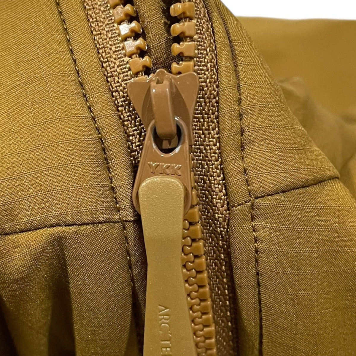 ジップアップ中綿ジャケット ATOM AR JACKET アトムエーアールジャケット 24106